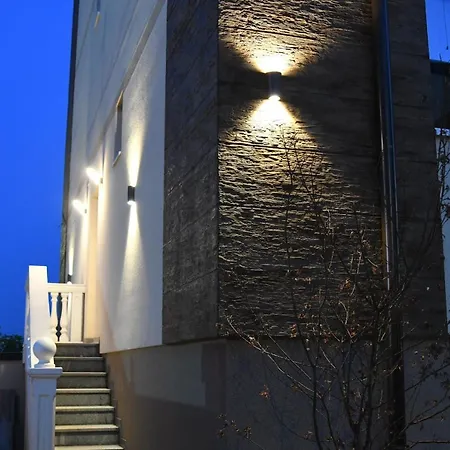 Hotel Kame Belgrade,贝尔格莱德凯美酒店 Ledine